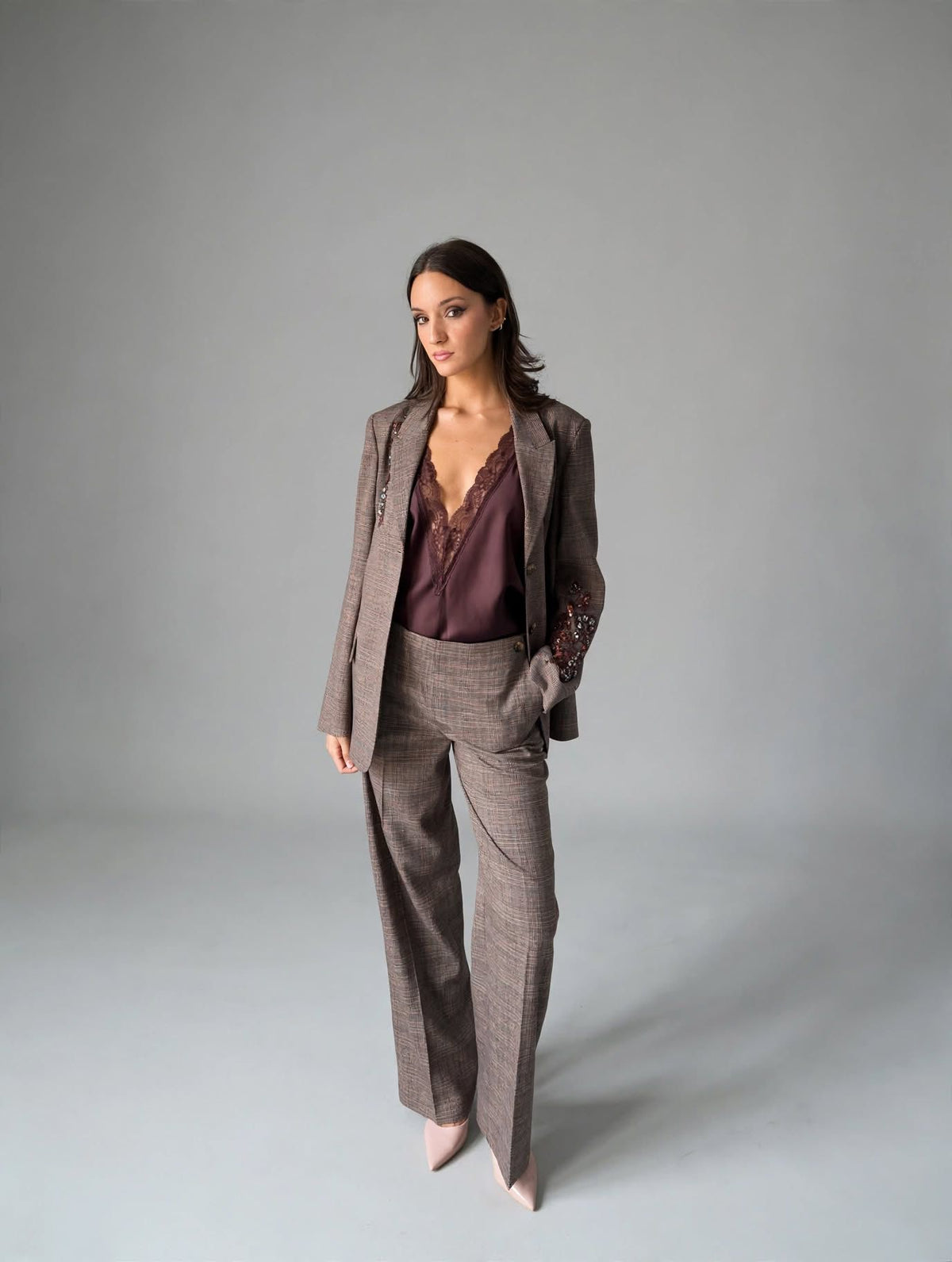 Tailleur tartar sabbia con dettagli bordeaux Liu•Jo
