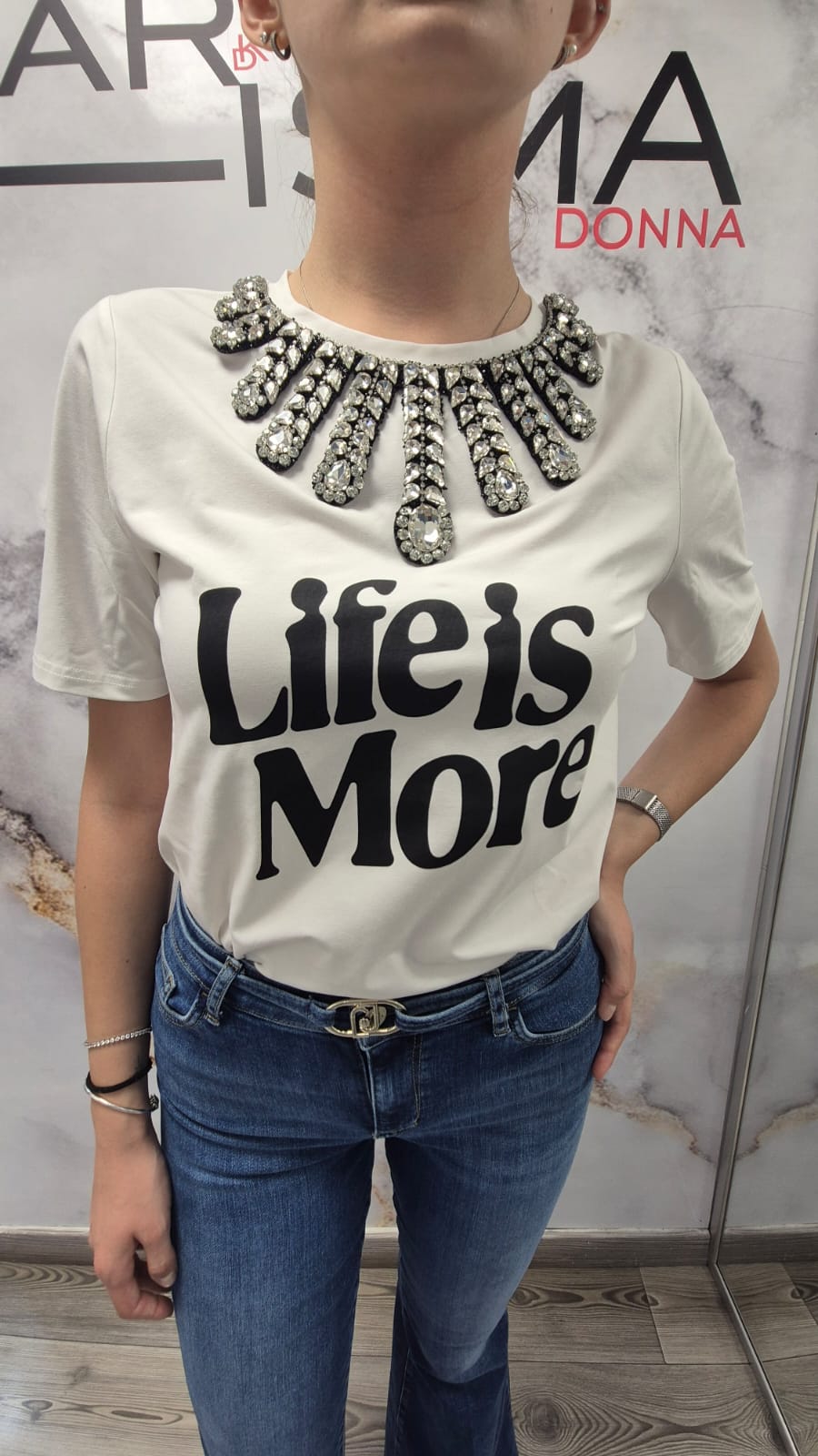 T-shirt Trash and Luxury